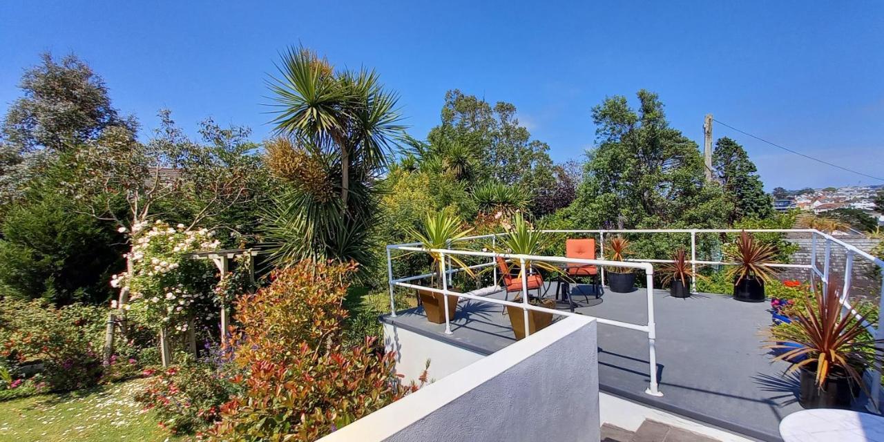 Blue Hills Luxury Apartment, Bay Front With Parking Falmouth Exteriör bild
