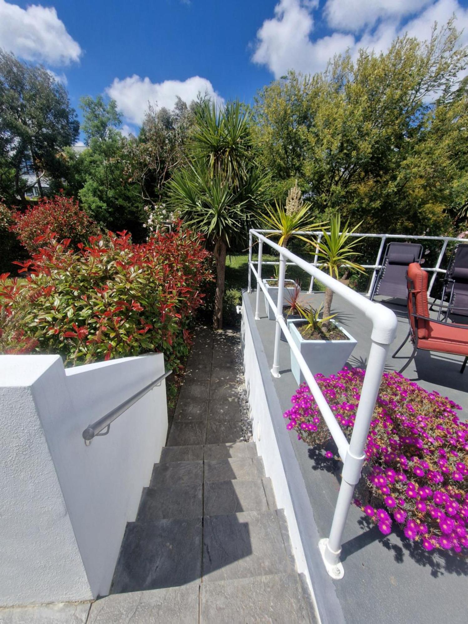 Blue Hills Luxury Apartment, Bay Front With Parking Falmouth Exteriör bild