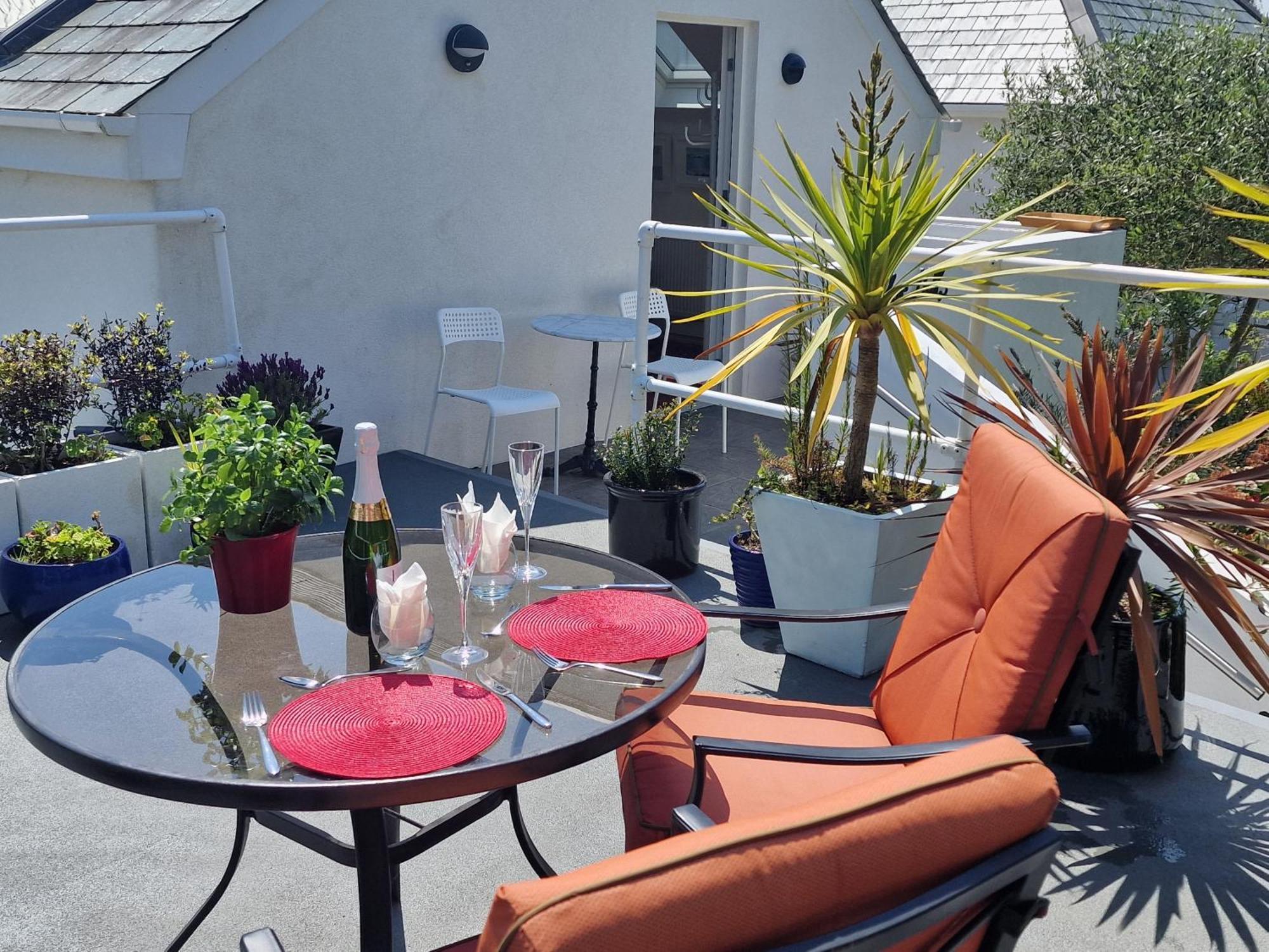 Blue Hills Luxury Apartment, Bay Front With Parking Falmouth Exteriör bild